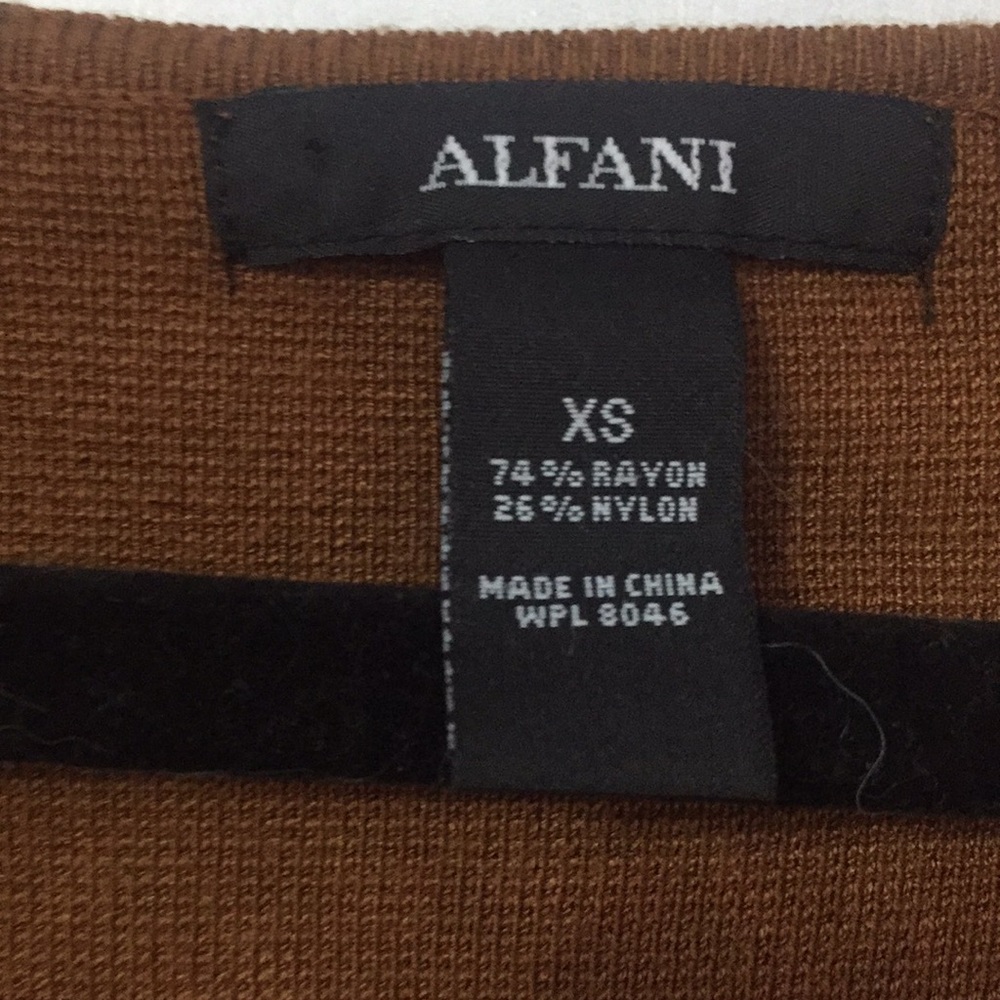 Alfani Hi Low Fall Top - Picture 5 of 5